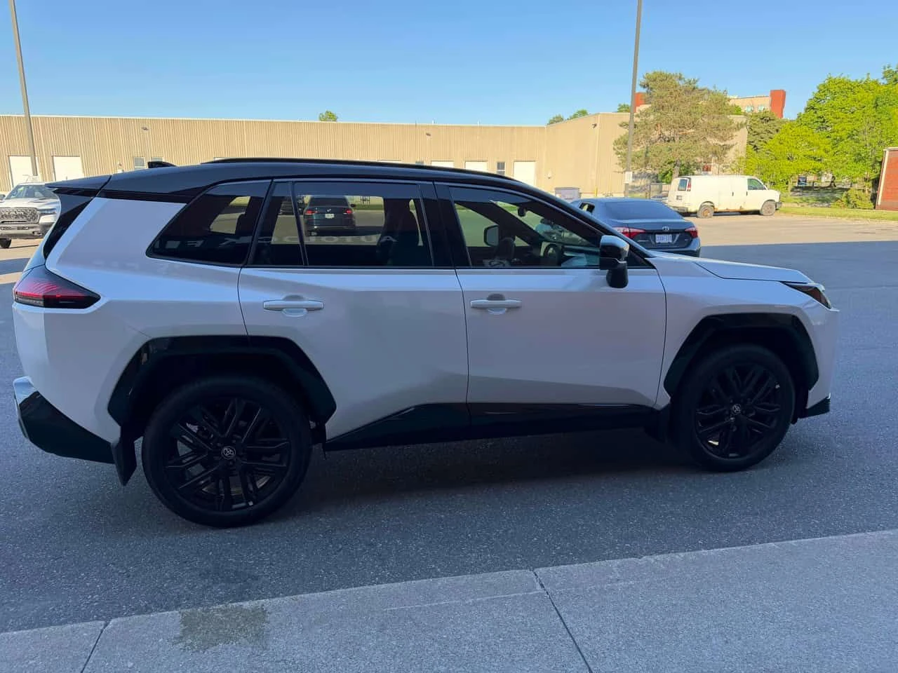 Toyota Rav4 /360/DIS/JBL/ОБДУХВАНЕ/АВТОКРЕДИТ, снимка 3 - Автомобили и джипове - 54864567