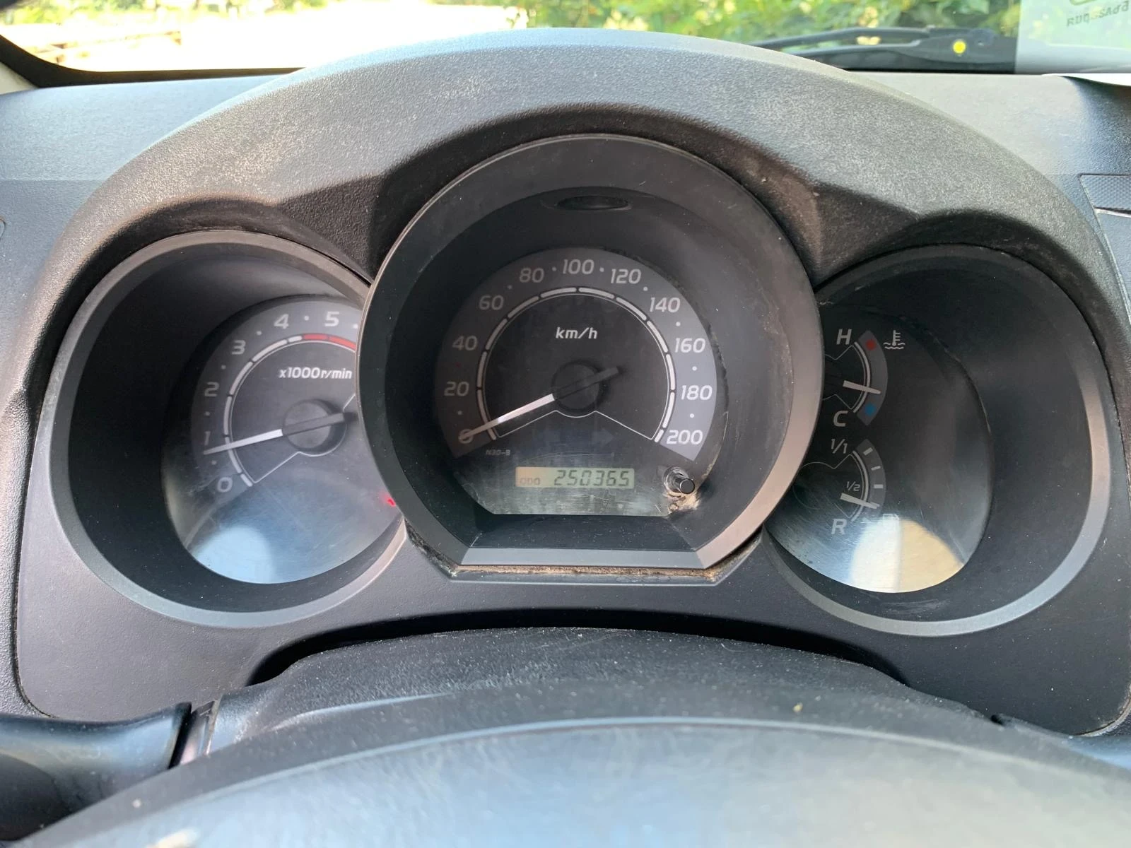 Toyota Hilux 2.5 Diesel 4x4 N1, снимка 12 - Автомобили и джипове - 55192293