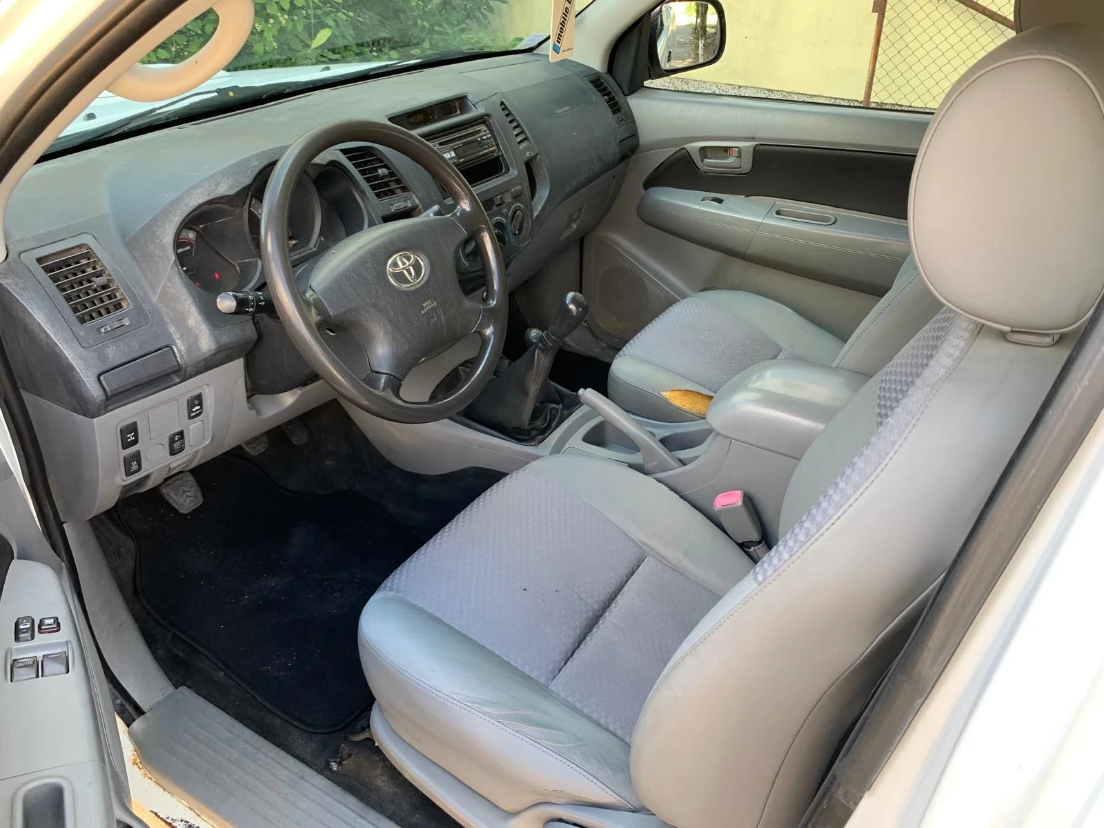 Toyota Hilux 2.5 Diesel 4x4 N1, снимка 13 - Автомобили и джипове - 55192293