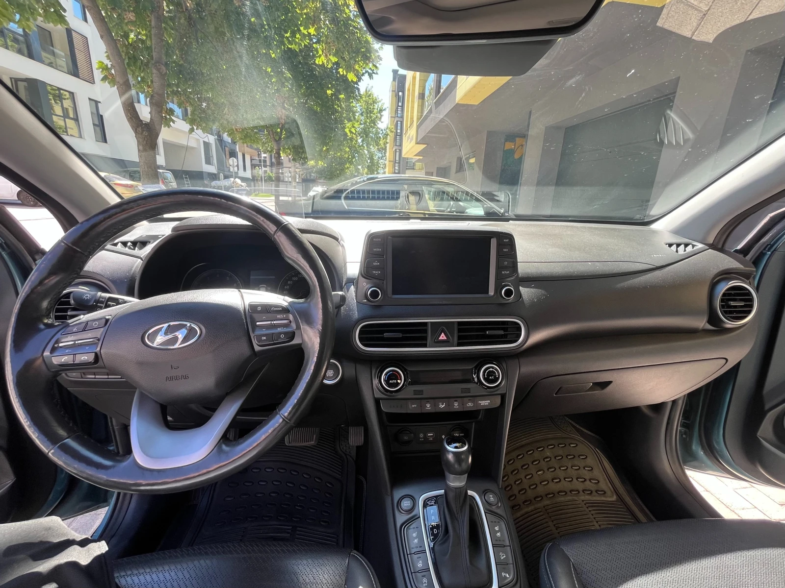Hyundai Kona 1.6 T-GDI, снимка 3 - Автомобили и джипове - 56123974