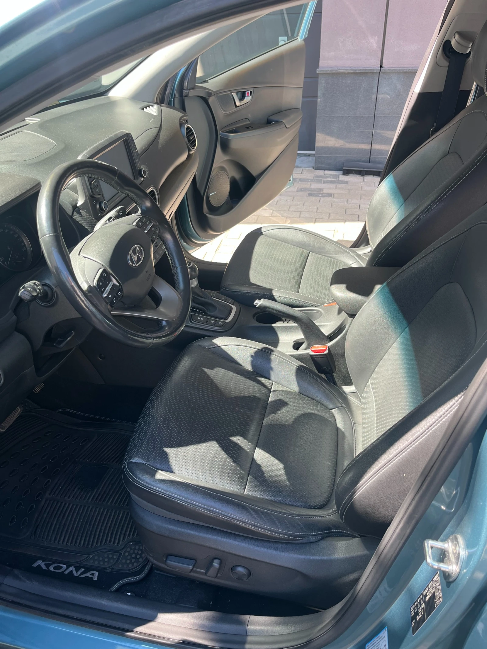 Hyundai Kona 1.6 T-GDI, снимка 4 - Автомобили и джипове - 56123974