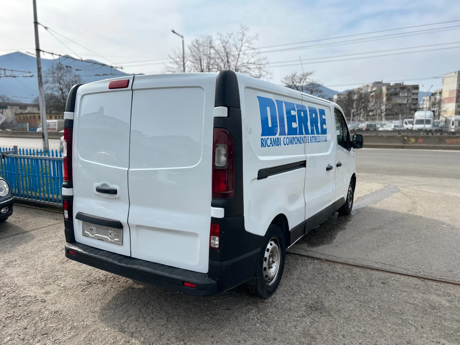 Renault Trafic | Mobile.bg � ����������� 7