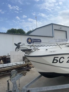 Лодка Quicksilver 455 cabin, снимка 12