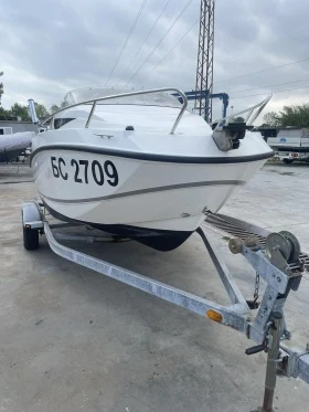 Лодка Quicksilver 455 cabin, снимка 3