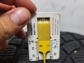 Гуми Зимни 265/50R19, снимка 5