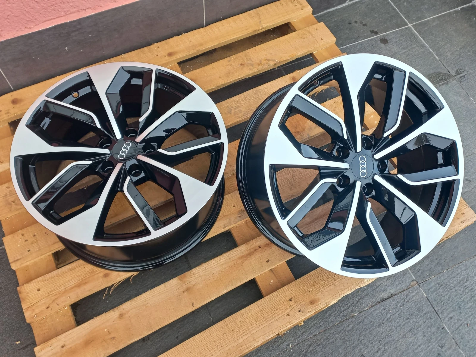 Джанти за Audi, снимка 3 - Гуми и джанти - 54089713