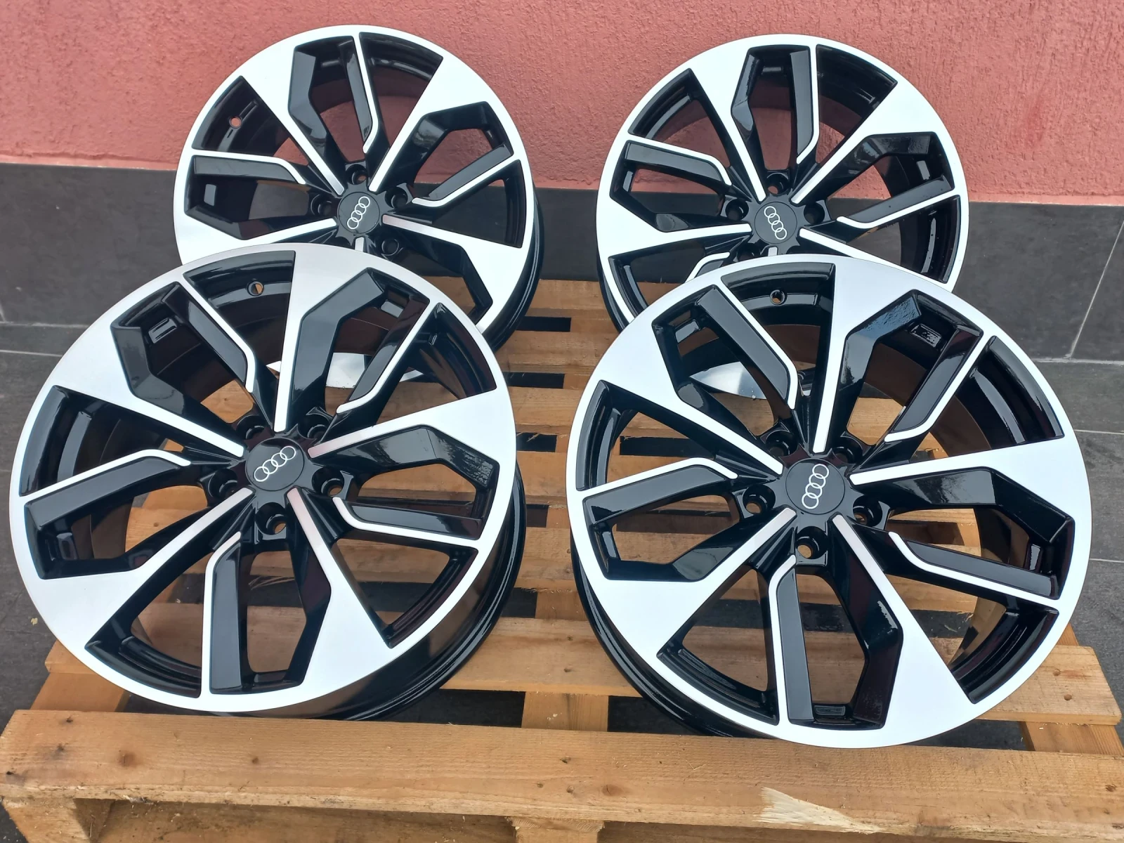 Джанти за Audi, снимка 5 - Гуми и джанти - 54089713