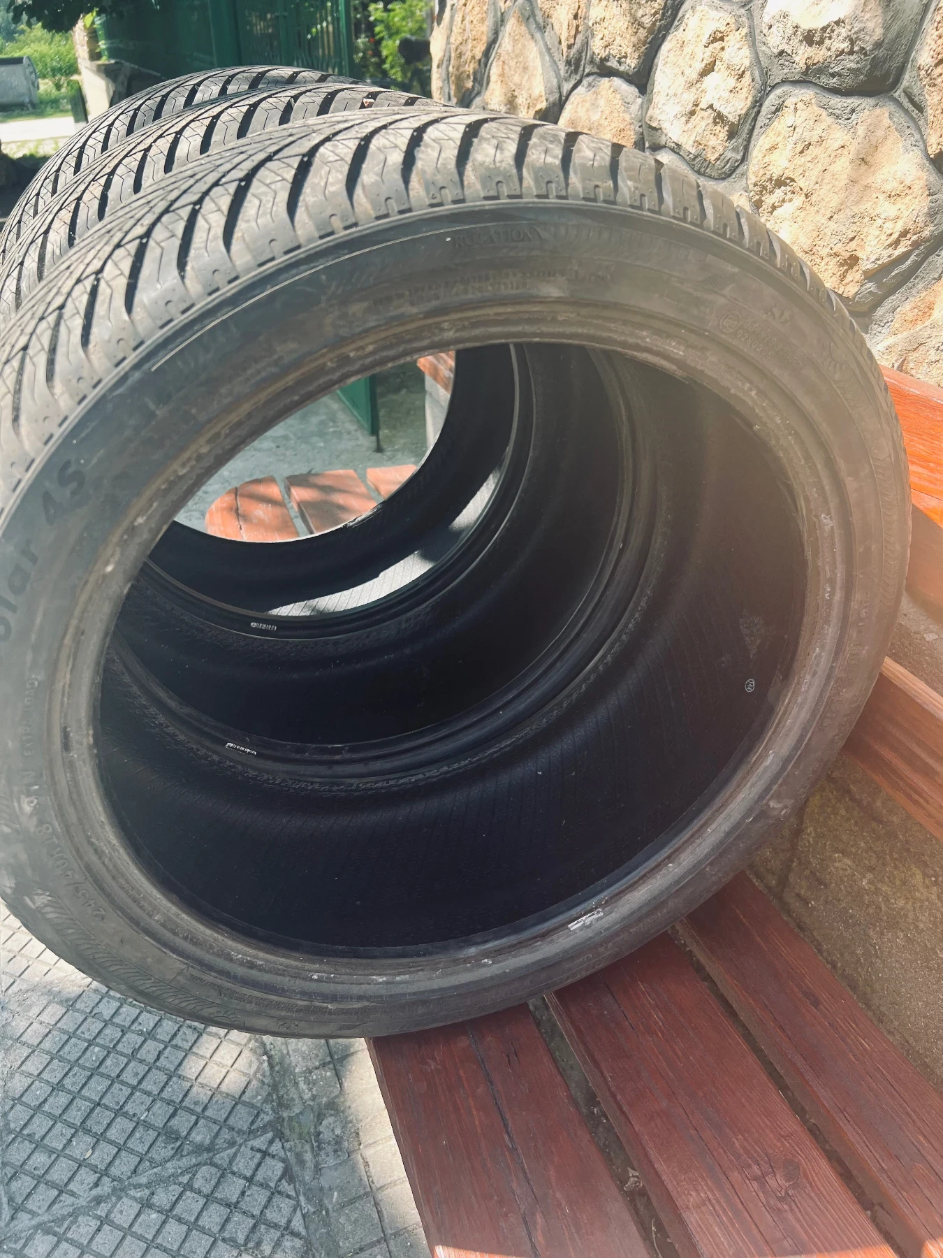 Гуми Всесезонни 245/40R18, снимка 5 - Гуми и джанти - 54900919