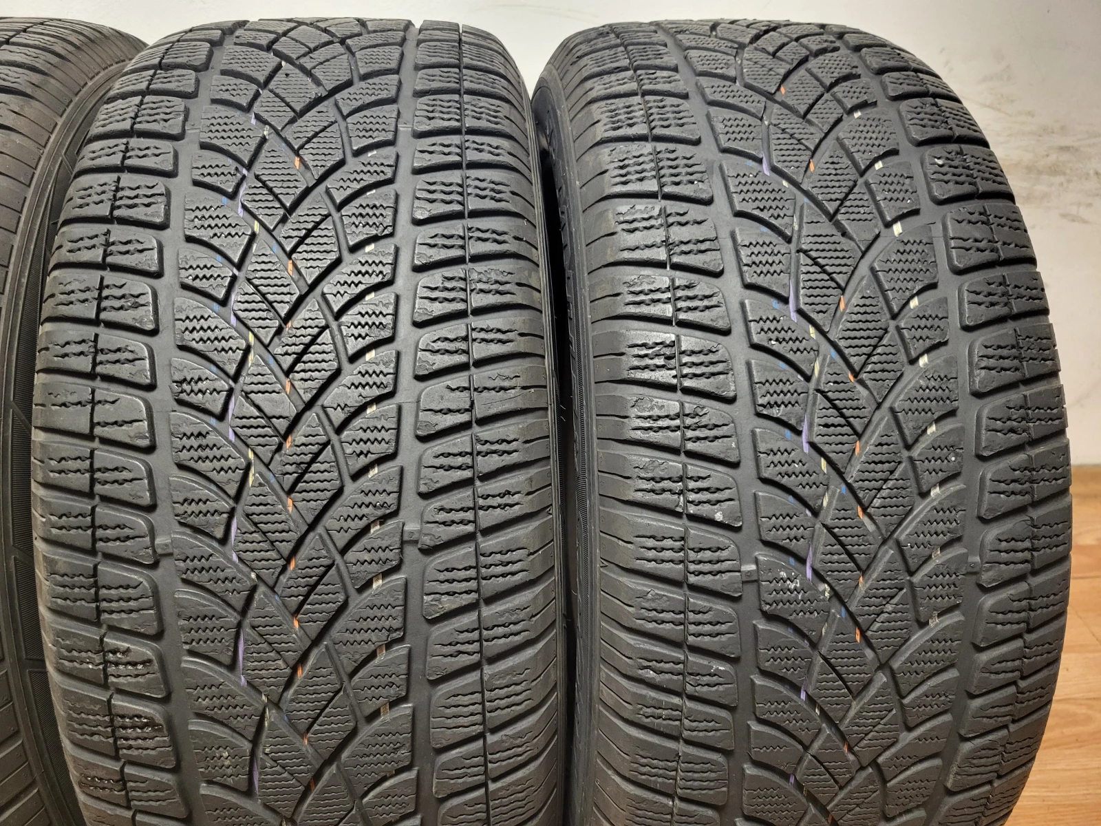 Гуми Зимни 265/50R19, снимка 3 - Гуми и джанти - 55985043