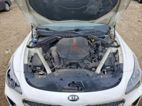 Kia Stinger 3.3l Gt, снимка 11