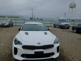 Kia Stinger 3.3l Gt, снимка 13