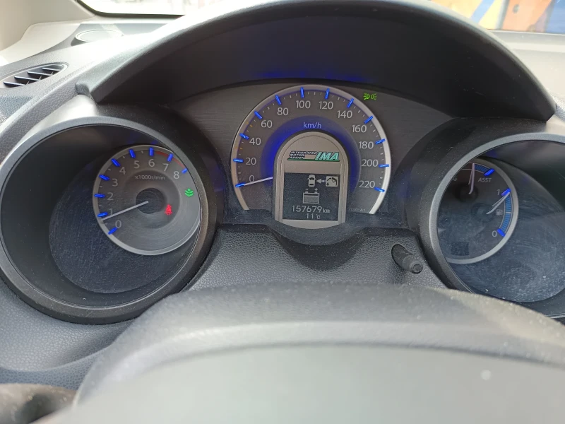 Honda Jazz Хибрид , снимка 15 - Автомобили и джипове - 48685060