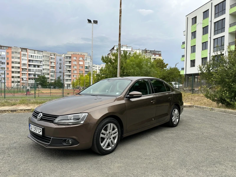 VW Jetta 1.6 TDI, снимка 2 - Автомобили и джипове - 47043759