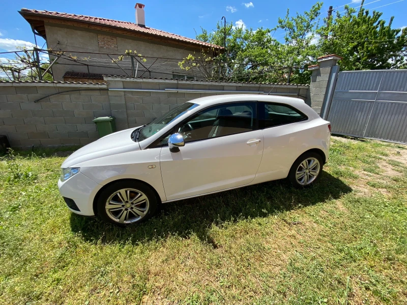 Seat Ibiza 1.4 с газов инжекцион, снимка 3 - Автомобили и джипове - 47904657