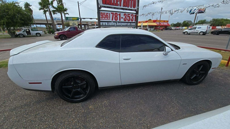 Dodge Challenger R/T 5.7 HEMI* ФИКСИРАНА ЦЕНА, снимка 2 - Автомобили и джипове - 48340959