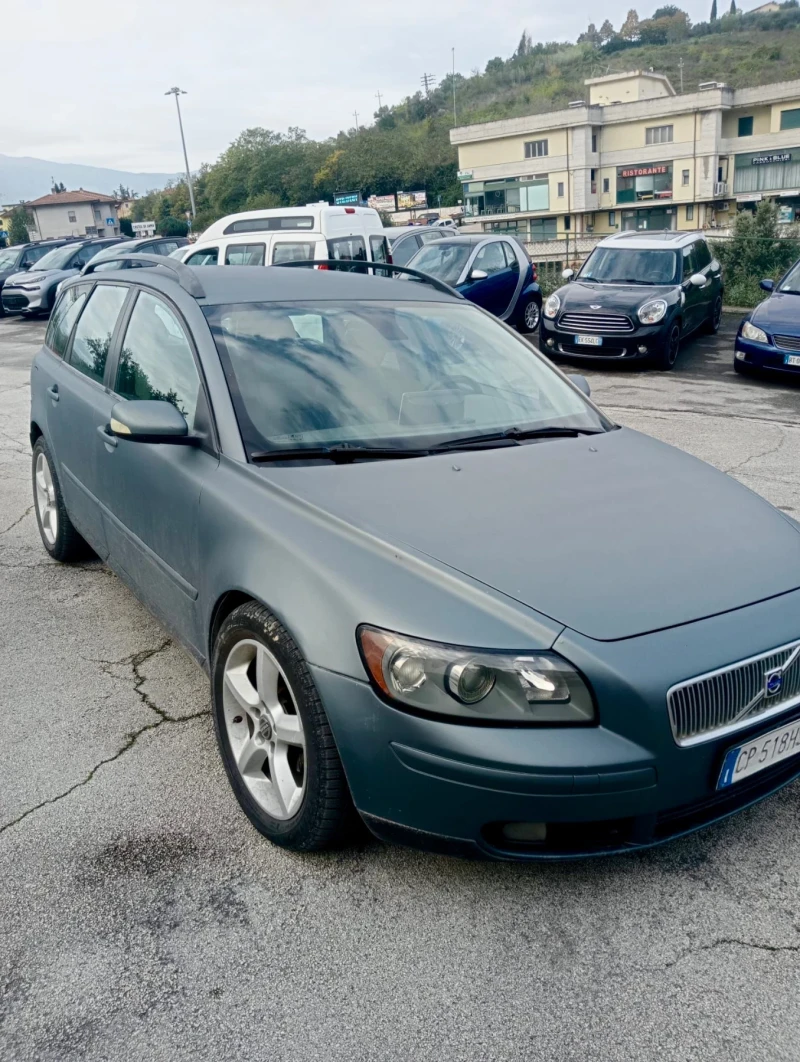 Volvo V50 2.0d комби , снимка 2 - Автомобили и джипове - 48415952