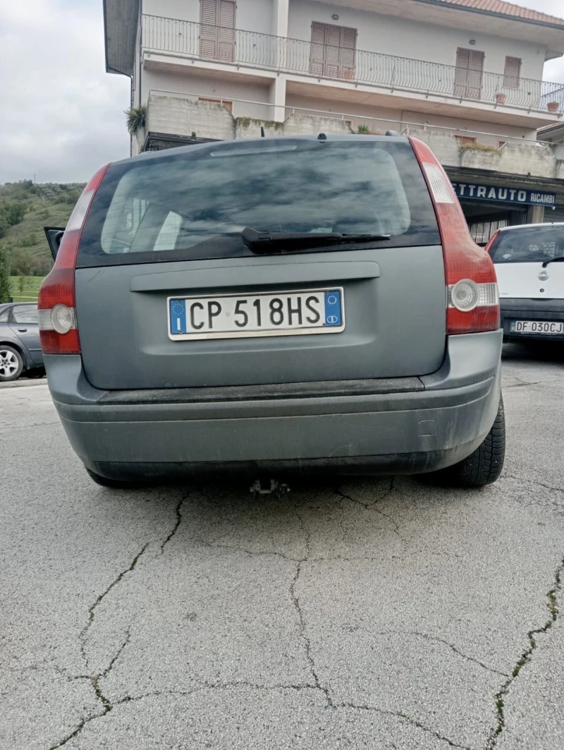 Volvo V50 2.0d комби , снимка 6 - Автомобили и джипове - 48415952