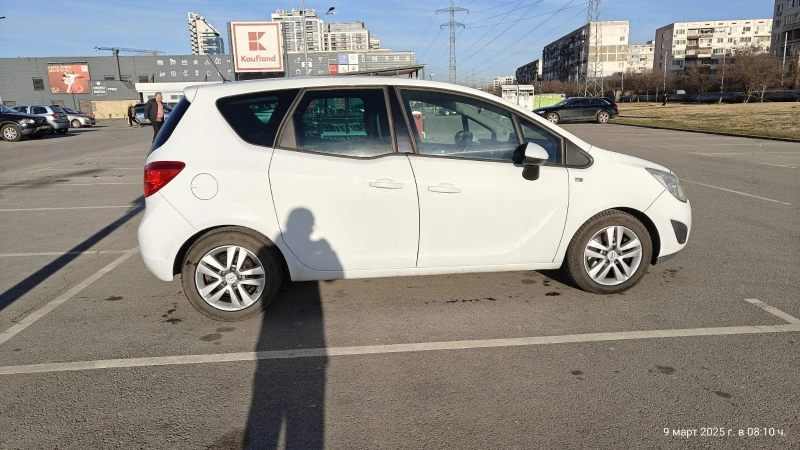 Opel Meriva B, снимка 11 - Автомобили и джипове - 49439566