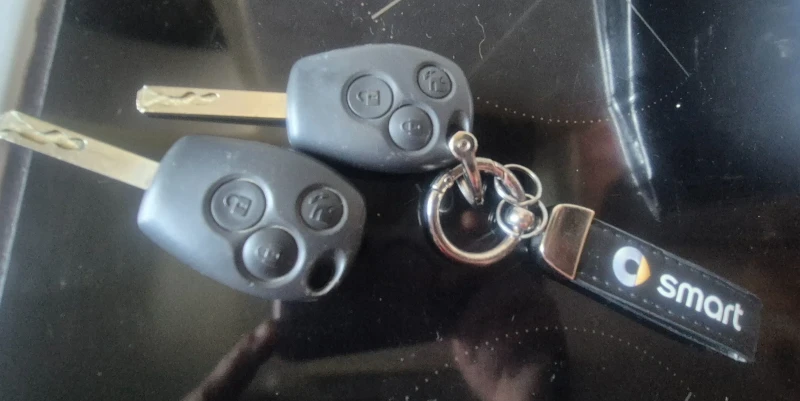 Smart Fortwo EQ, снимка 6 - Автомобили и джипове - 52060995