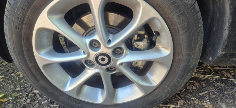 Smart Fortwo EQ, снимка 9 - Автомобили и джипове - 52060995