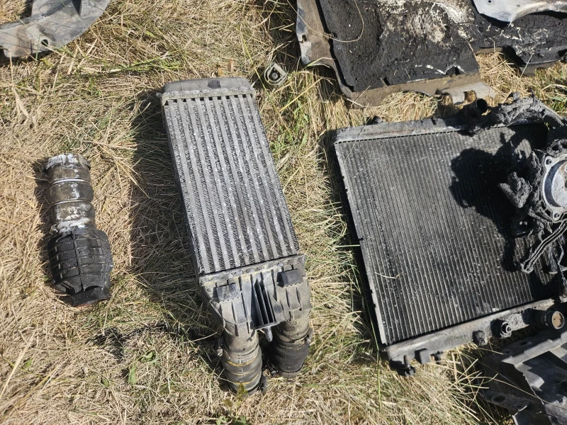 Citroen DS3 1, 6 hdi, снимка 11 - Автомобили и джипове - 52285616