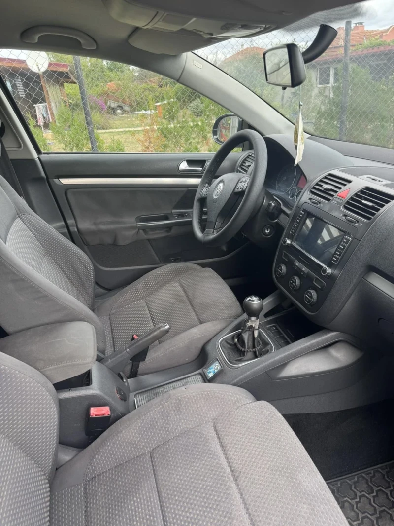 VW Jetta Sport , снимка 8 - Автомобили и джипове - 52531805