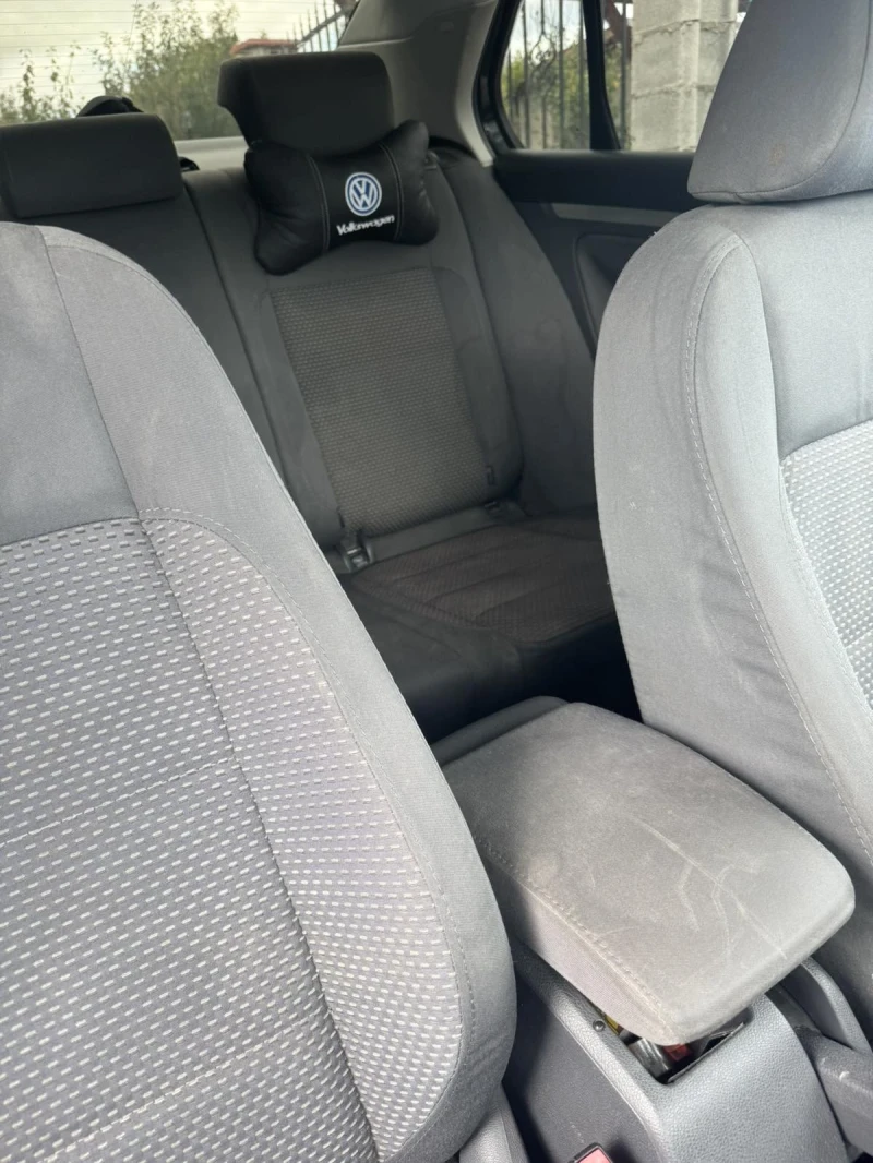 VW Jetta Sport , снимка 9 - Автомобили и джипове - 52531805