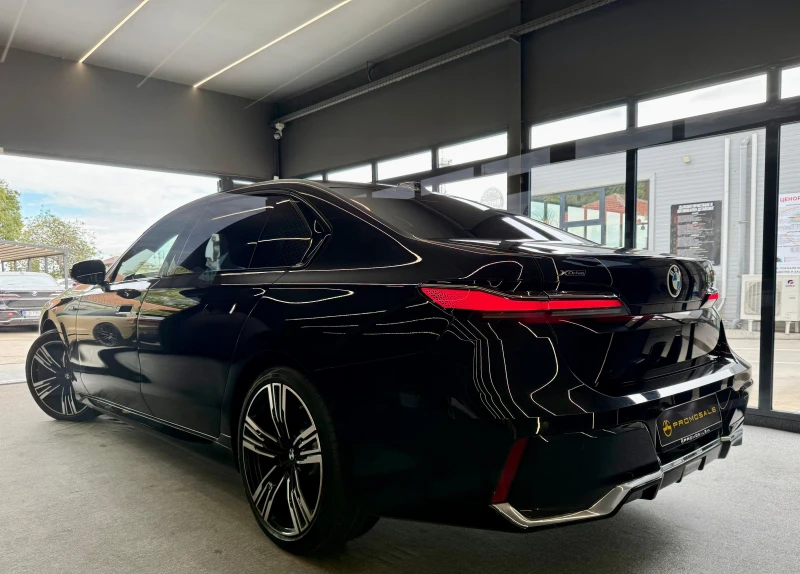 BMW 740 D* Xdrive* Bowers&Wilkins* Лизинг* Pano Sky Lounge, снимка 4 - Автомобили и джипове - 51879184