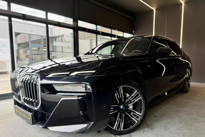 BMW 740 D* Xdrive* Bowers&Wilkins* Лизинг* Pano Sky Lounge, снимка 3 - Автомобили и джипове - 51879184