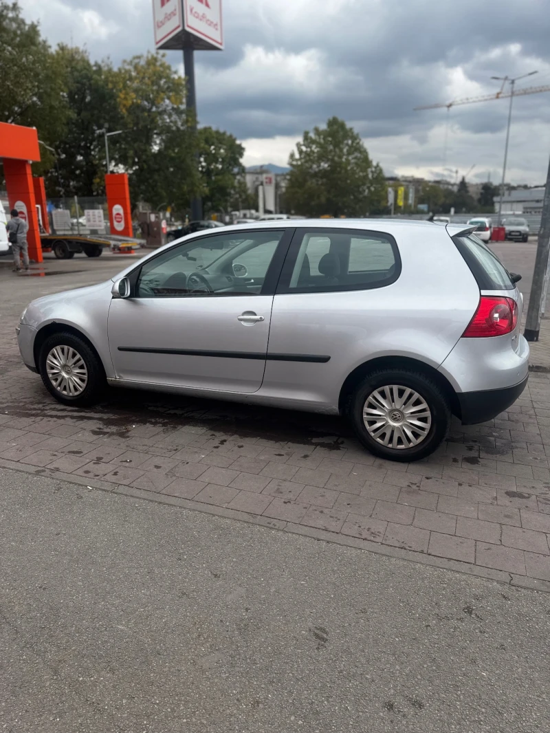VW Golf, снимка 4 - Автомобили и джипове - 52811463