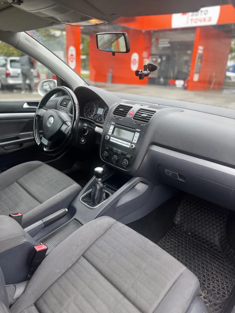 VW Golf, снимка 7 - Автомобили и джипове - 52811463