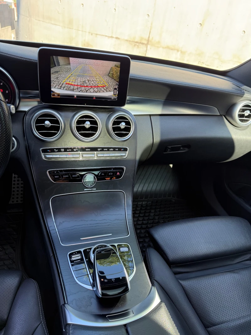 Mercedes-Benz C 250 4 MATIC, AMG Line, BURMESTER, LEDER, PANORAMA, Kam, снимка 15 - Автомобили и джипове - 52771535