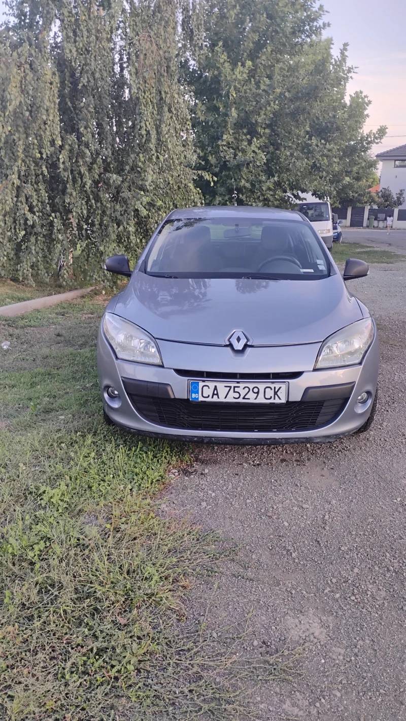 Renault Megane 1.5 DCI, снимка 3 - Автомобили и джипове - 52198351
