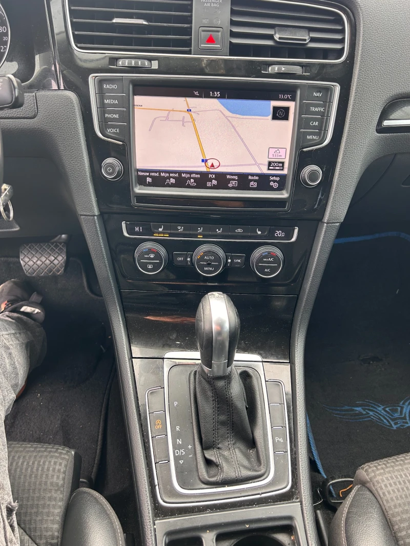 VW Golf 1.6TDI AVTOMAT/NAVI/KAMERA/KOJA EURO 6, снимка 14 - Автомобили и джипове - 52493881