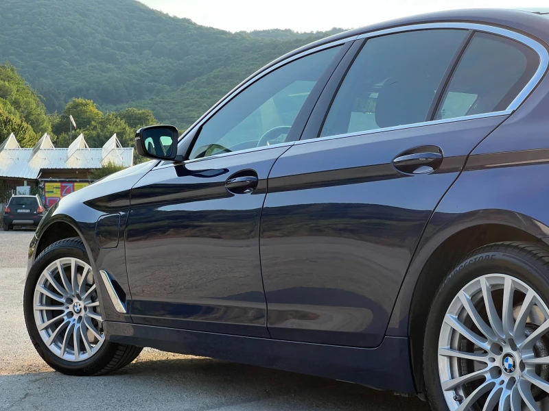BMW 530 xDrive Plug-in hybrid, снимка 8 - Автомобили и джипове - 52598094
