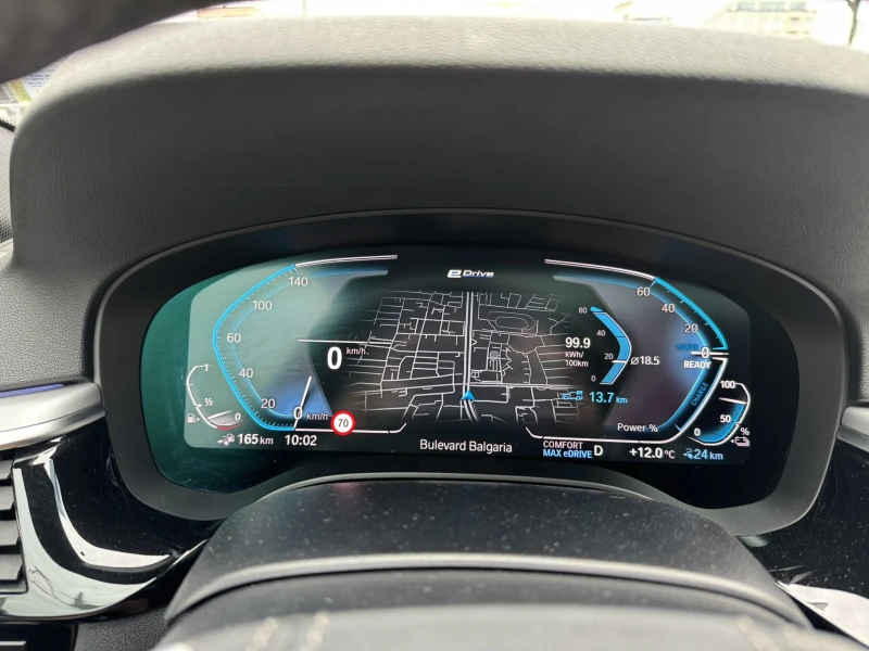 BMW 530 xDrive Plug-in hybrid, снимка 17 - Автомобили и джипове - 52598094