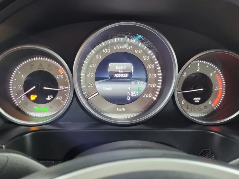 Mercedes-Benz E 250 * BLUETEC * CARFAX * ЦЕНА ДО БЪЛГАРИЯ, снимка 11 - Автомобили и джипове - 52708985
