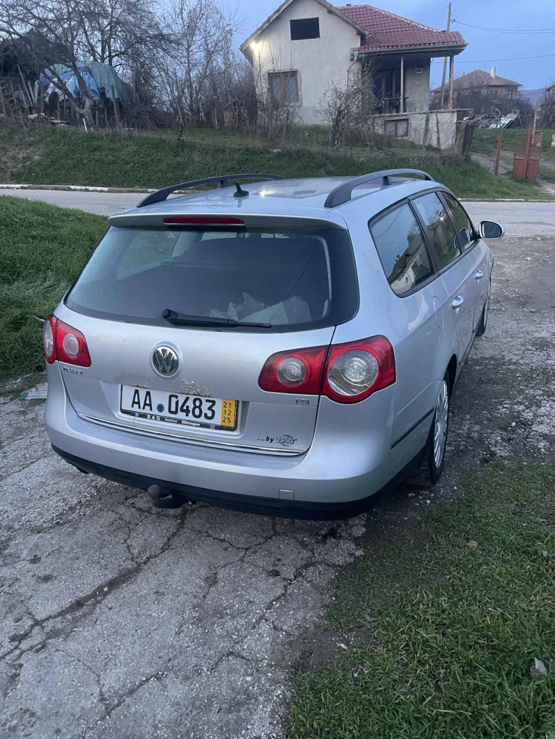 VW Passat 1.6FSI, снимка 3 - Автомобили и джипове - 52839830