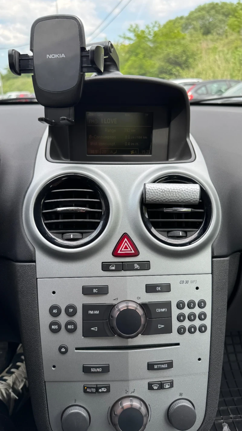 Opel Corsa, снимка 11 - Автомобили и джипове - 53187859