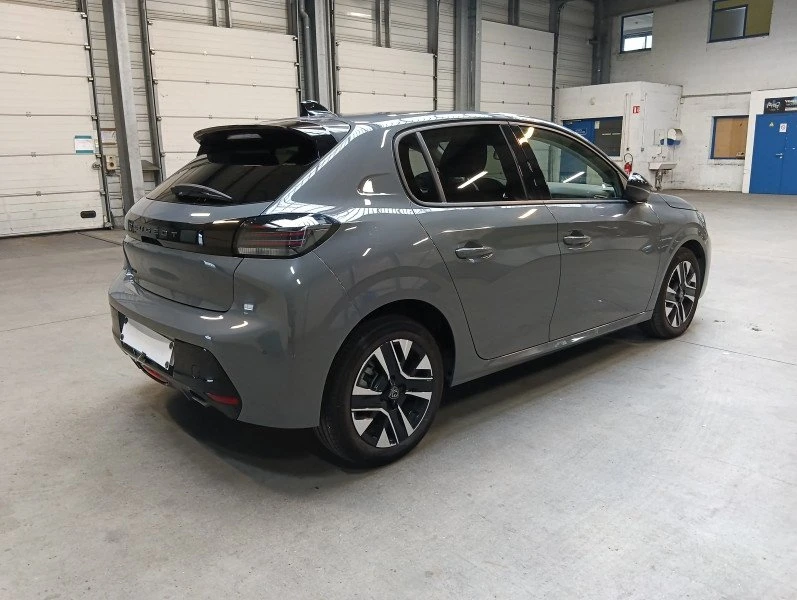 Peugeot 208 1.2 Allure Pack, снимка 4 - Автомобили и джипове - 54080375