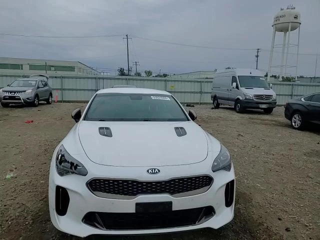 Kia Stinger 3.3l Gt, снимка 13 - Автомобили и джипове - 54888532
