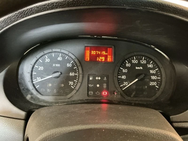Dacia Logan MCV 1.5 dCi Ambiance, снимка 4 - Автомобили и джипове - 55467797