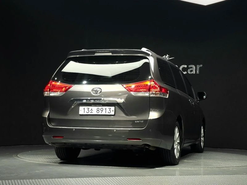 Toyota Sienna 3.5 2GR Automatic, снимка 4 - Автомобили и джипове - 55662703