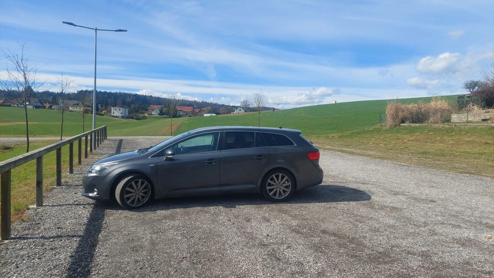 Toyota Avensis 2.2 D-CAT - изображение 4