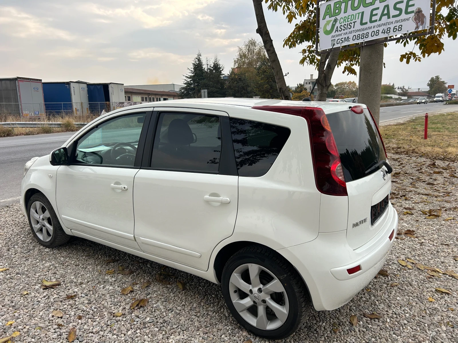 Nissan Note 1.4 i NAVI - изображение 3