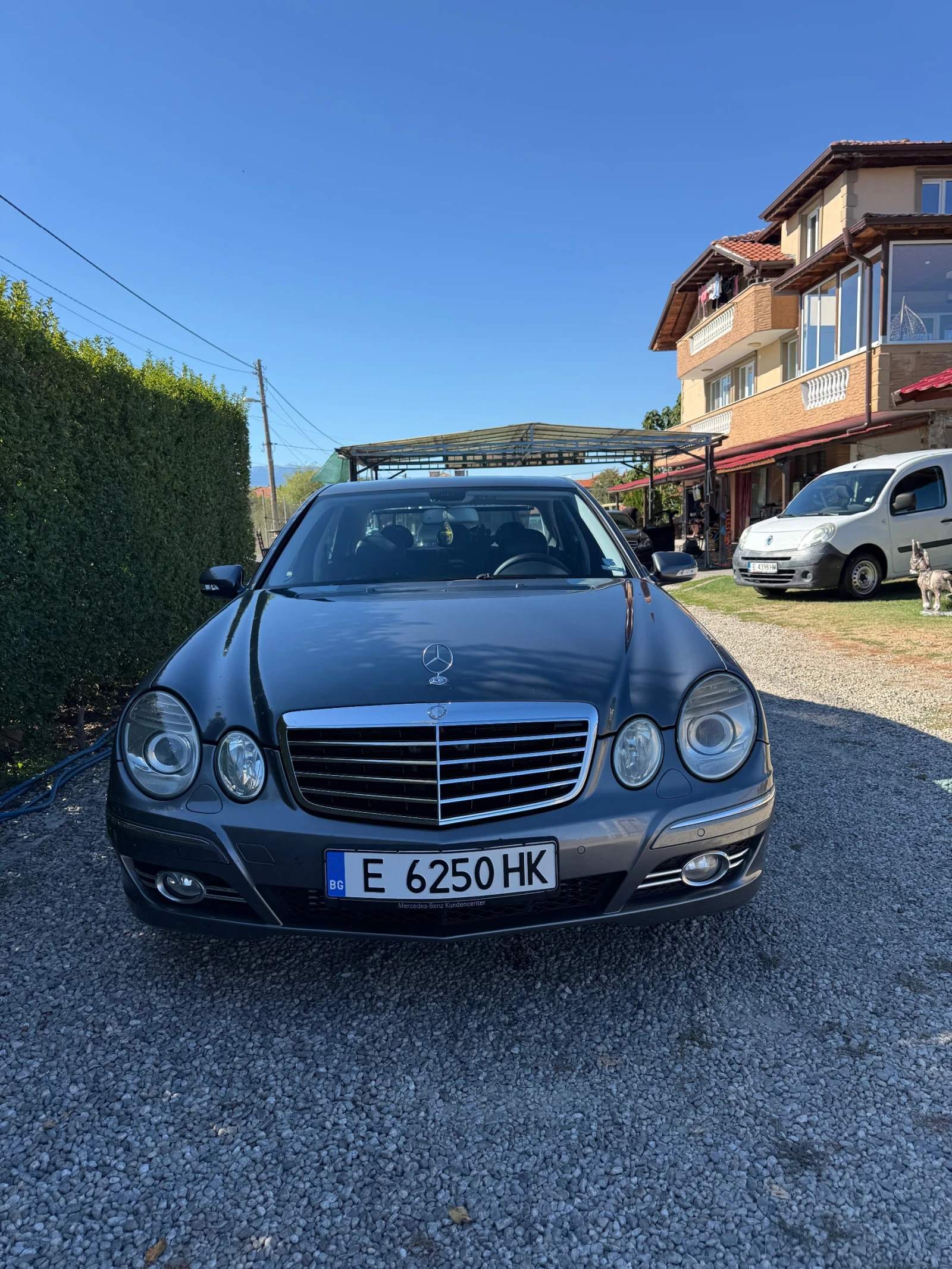 Mercedes-Benz E 320  - изображение 4