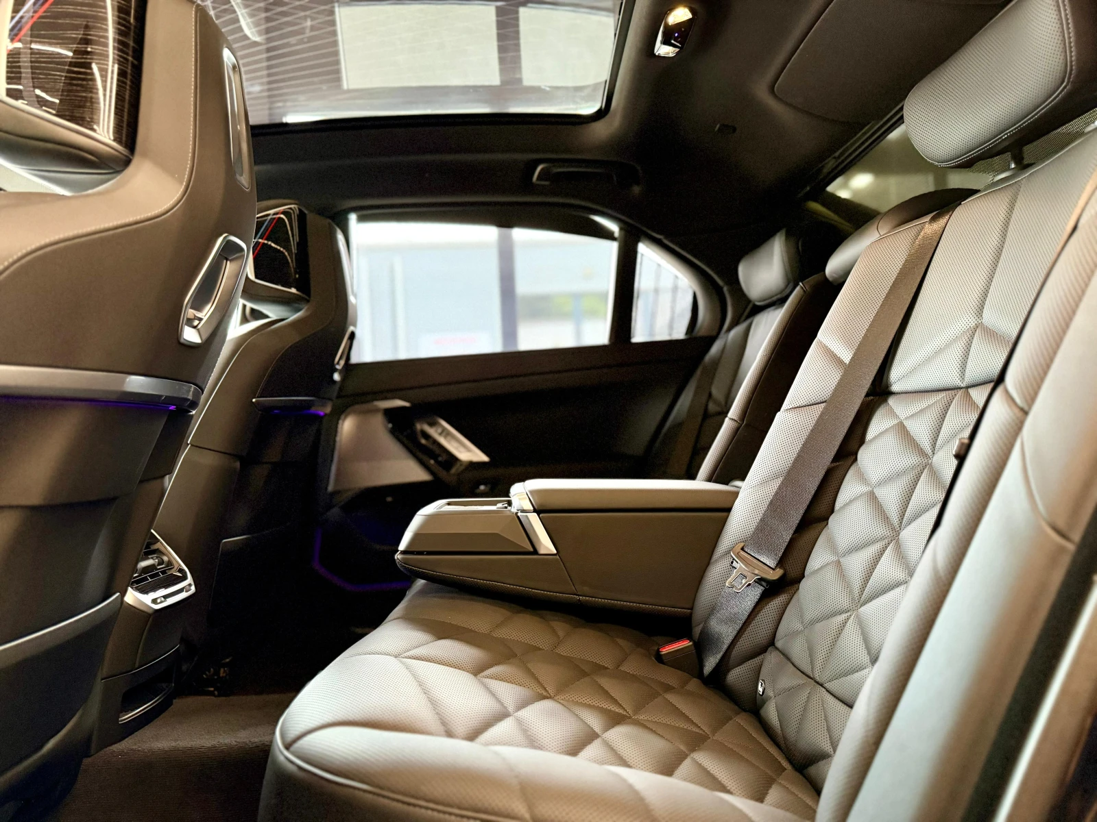 BMW 740 D* Xdrive* Bowers&Wilkins* * Pano Sky Lounge | Mobile.bg   15