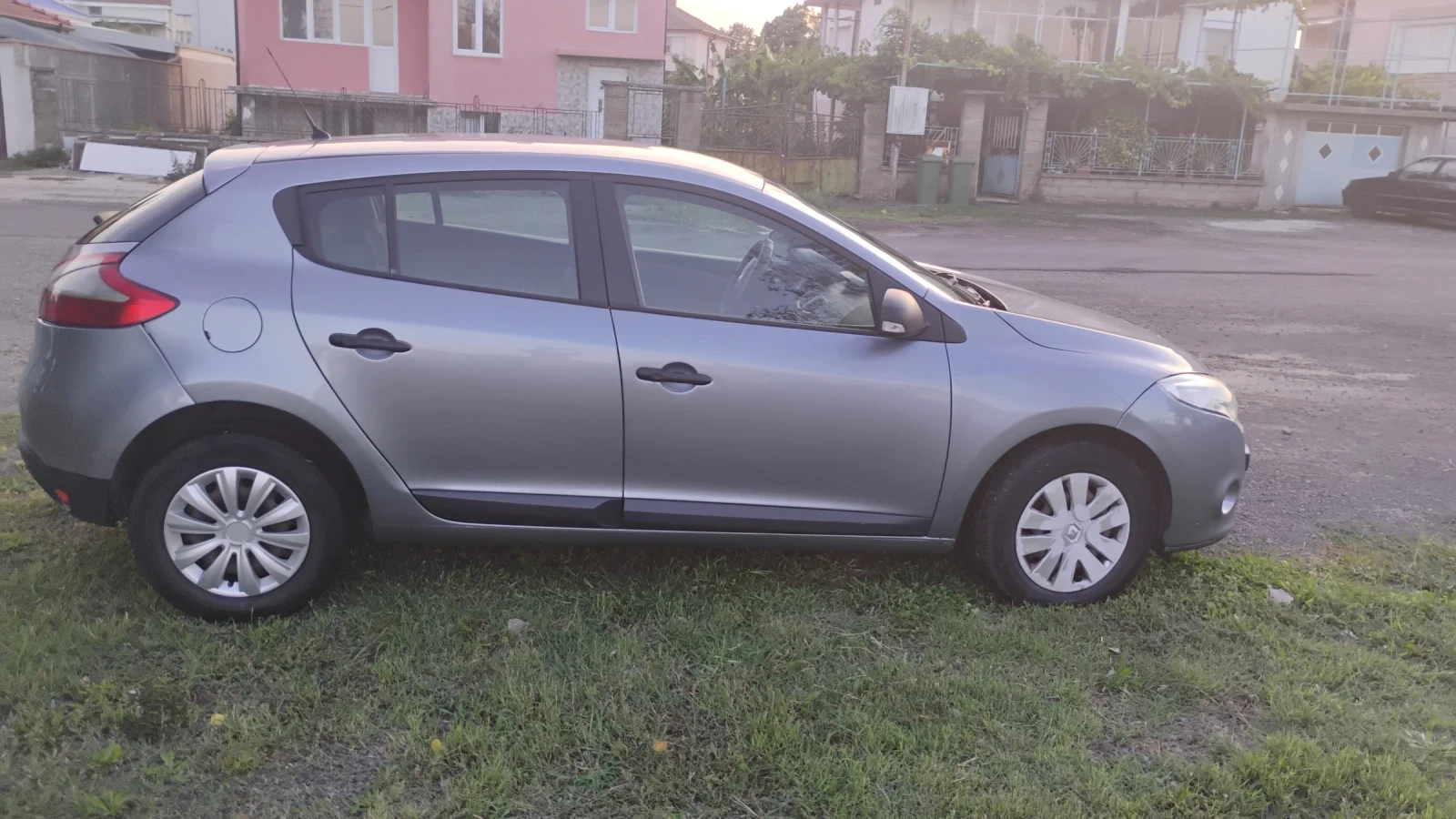 Renault Megane 1.5 DCI - изображение 4
