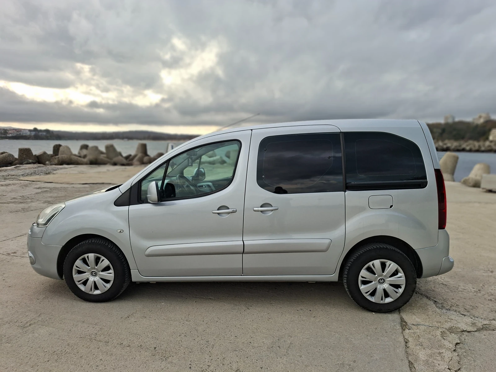 Citroen Berlingo 1.6hdi 92 N1 4+ 1   | Mobile.bg   7