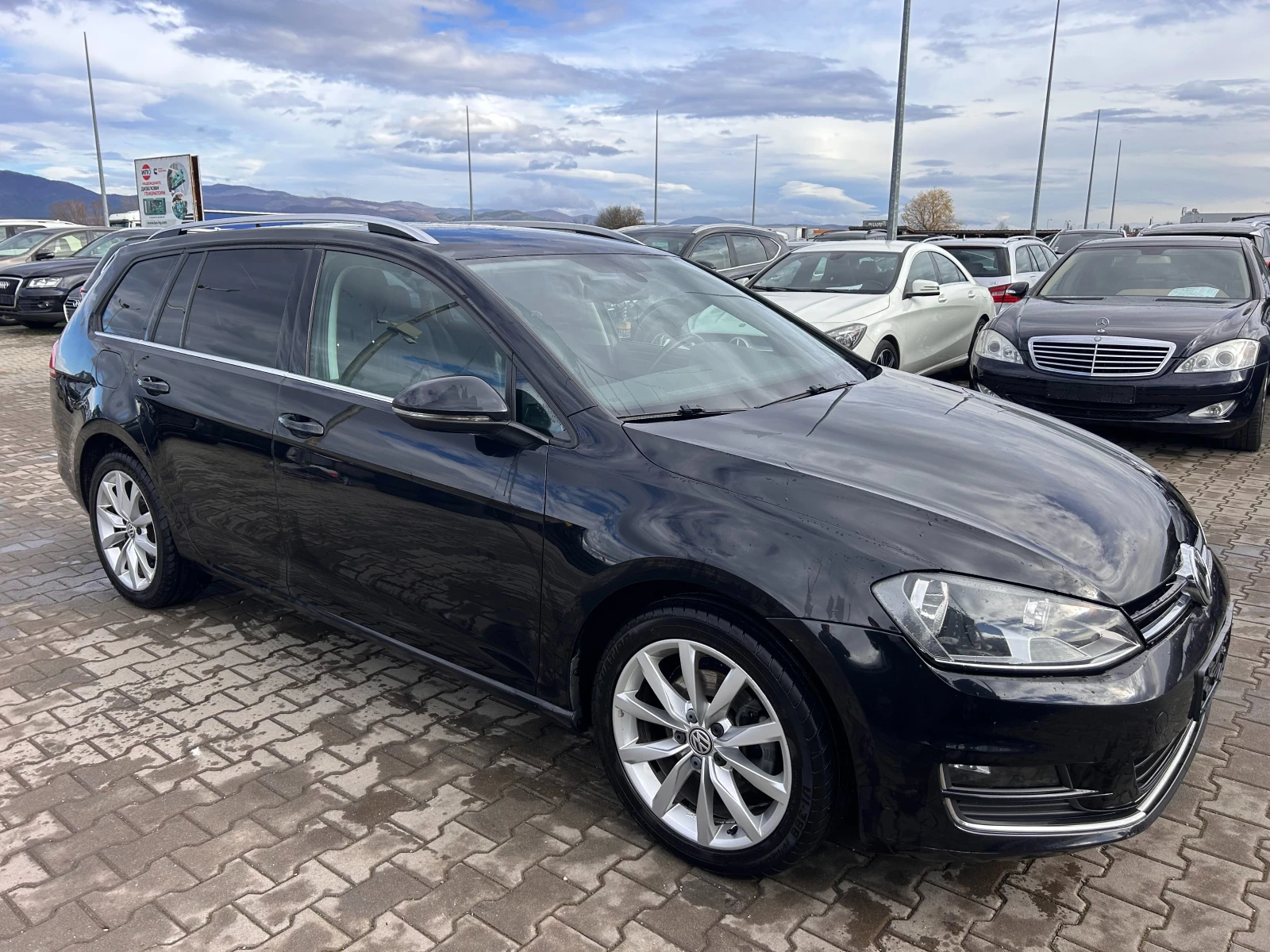 VW Golf 1.6TDI AVTOMAT/NAVI/KAMERA/KOJA EURO 6 | Mobile.bg   4